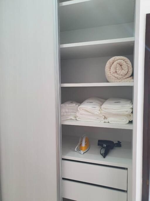Hermoso Departamento Con Piscina Y Estacionamiento Asunción Eksteriør billede